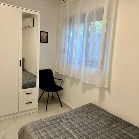 아파트 Modern With Jacuzzi 