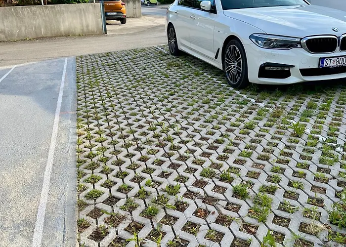 דירה Modern With Jacuzzi Kaštela